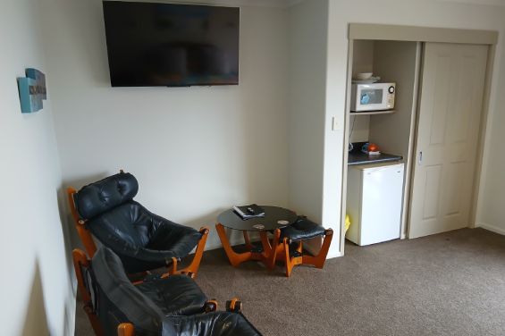 The Tasman Suite - lounge