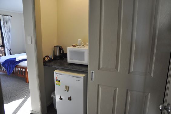 The Lighthouse Suite - kitchenette