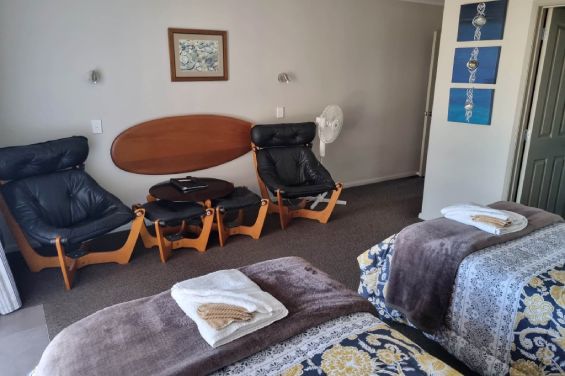 The Seashells Suite - lounge